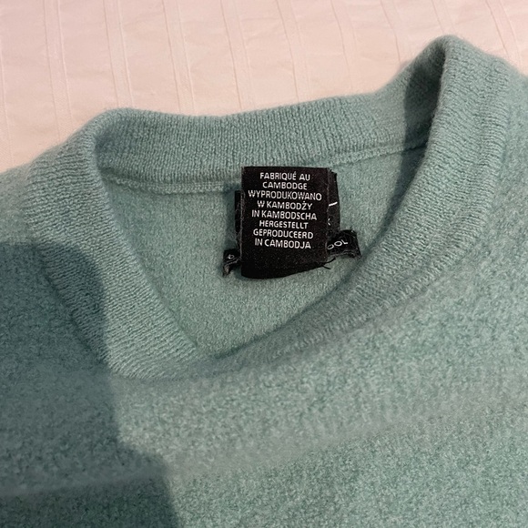 Nicole Miller Merino Wool long sleeve Top - Picture 2 of 6